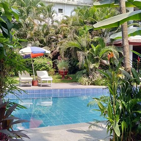 Diana Apartments Candolim Bagian luar foto