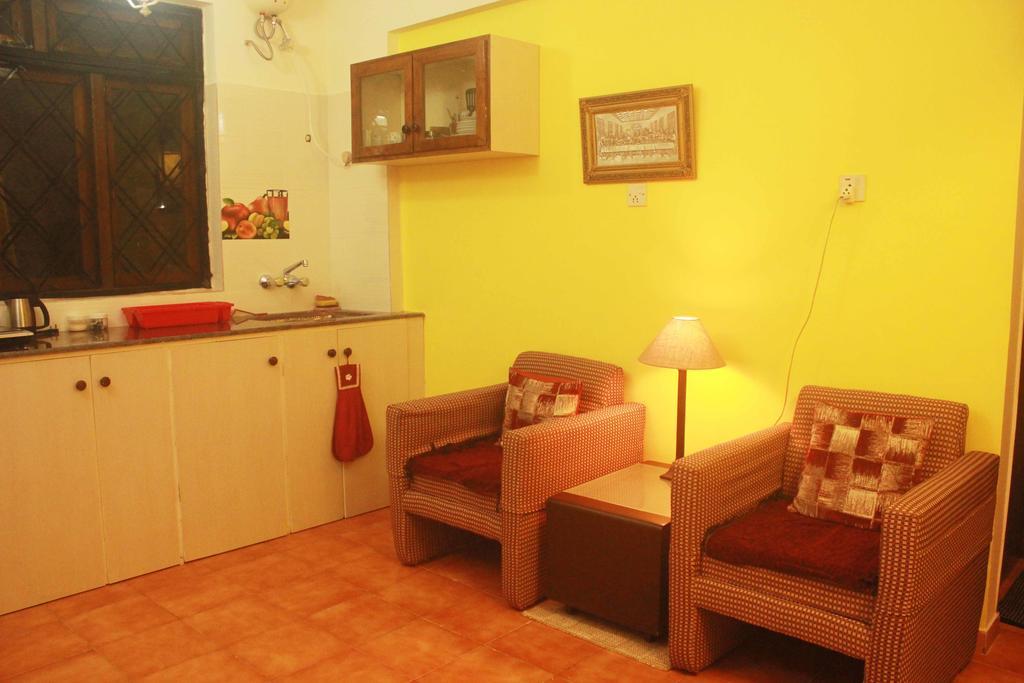 Diana Apartments Candolim Bagian luar foto