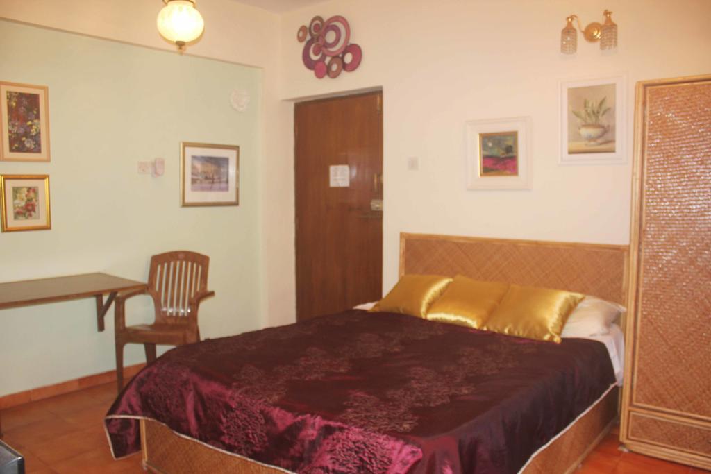 Diana Apartments Candolim Bagian luar foto