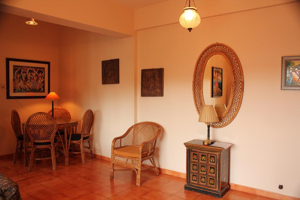 Diana Apartments Candolim Bagian luar foto