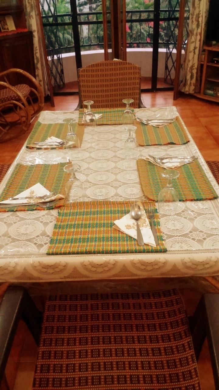 Diana Apartments Candolim Bagian luar foto