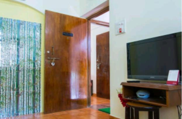 Diana Apartments Candolim Bagian luar foto