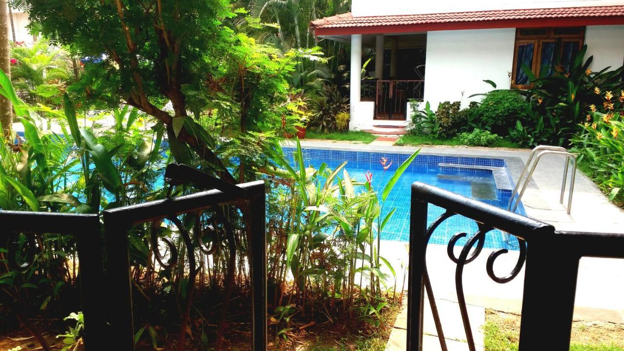 Diana Apartments Candolim Bagian luar foto